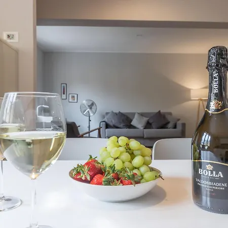 Lägenhet Italian Experience-casa Del Porto *