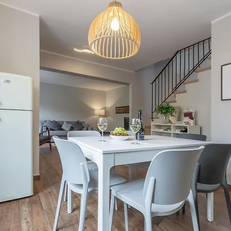 Italian Experience-casa Del Porto Lägenhet