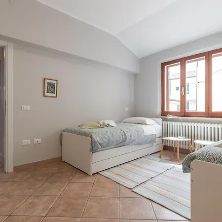 アパート Italian Experience-casa Del Porto ファーノ